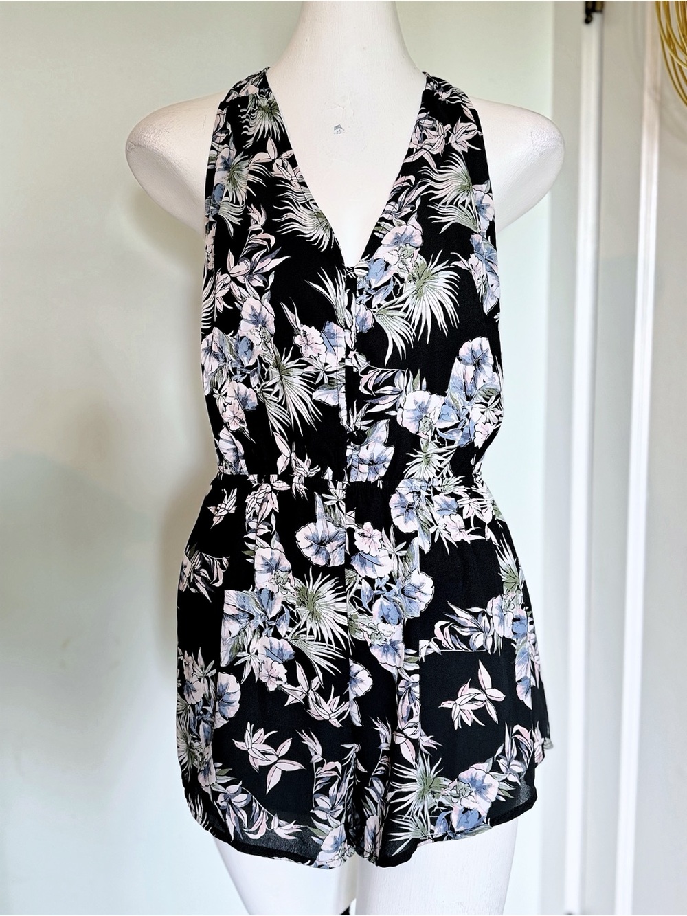 Mahina Size Small Black Floral Tropical Open Back Halter Romper EUC